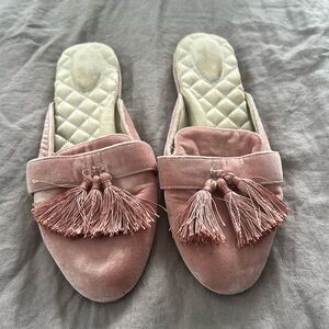Pink velvet Tassled slippers